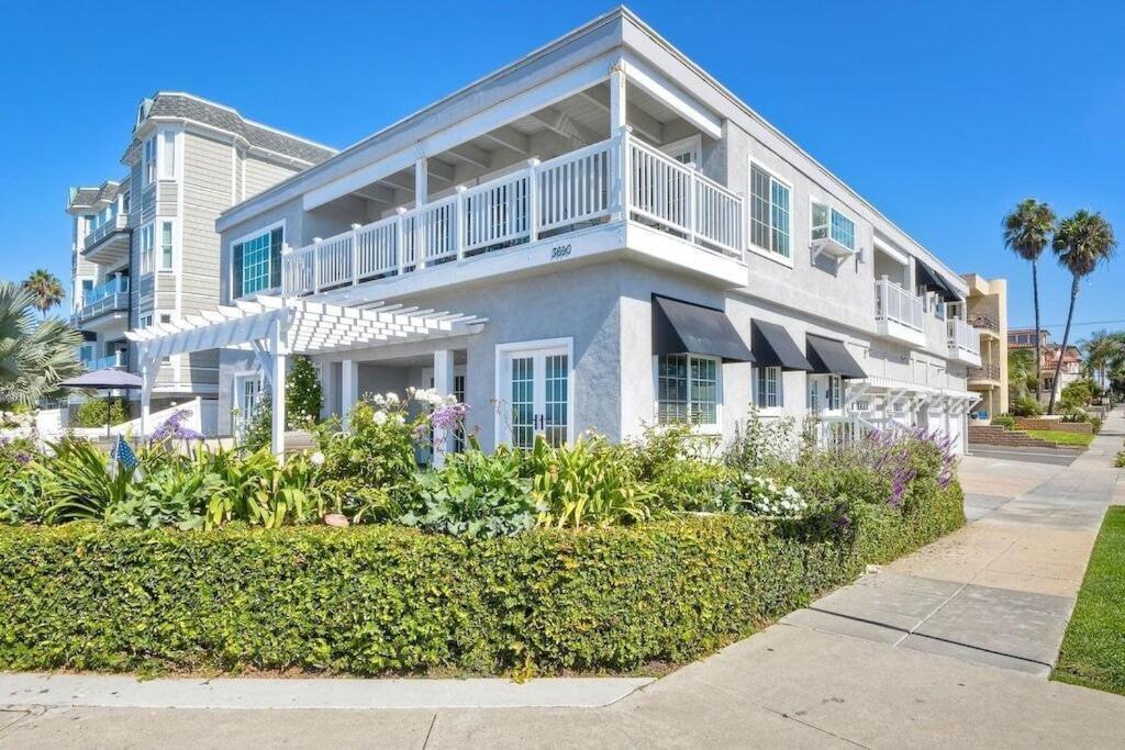 Appartamento Ocean View From Private Patio, Across Street From Beach Carlsbad Esterno foto