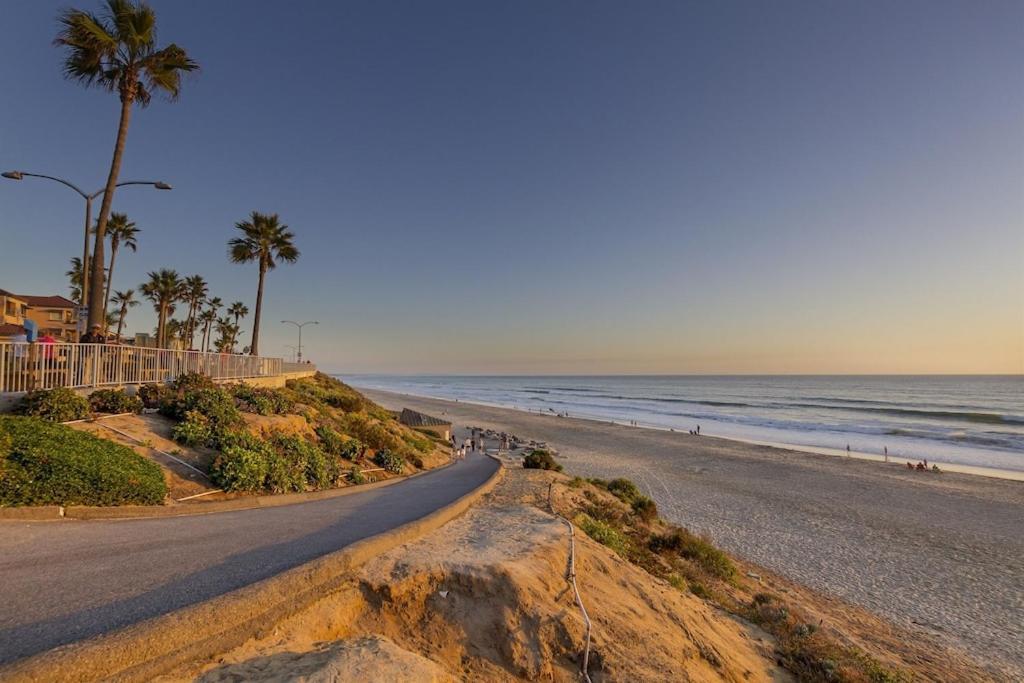 Appartamento Ocean View From Private Patio, Across Street From Beach Carlsbad Esterno foto